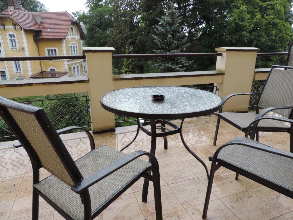 Hotel Hron Náchod Εξωτερικό φωτογραφία