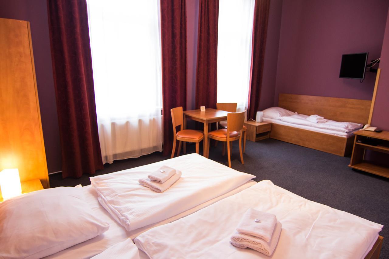 Hotel Hron Náchod Εξωτερικό φωτογραφία